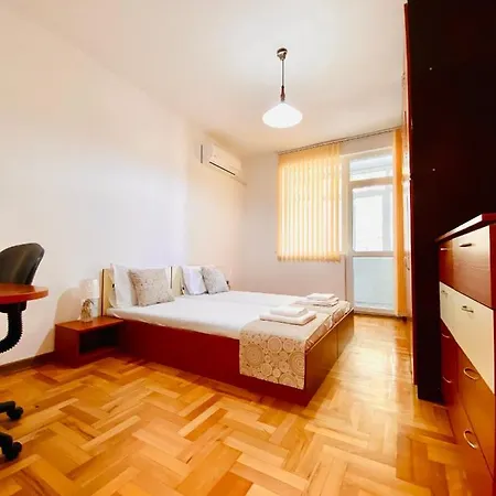 Center 2-bedroom Cosy Appartement